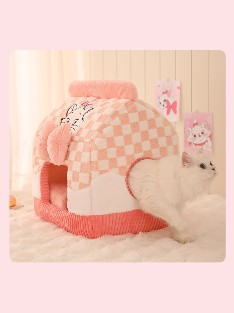 Marie's Cozy Dream House  Soft & Fluffy Cat Bed