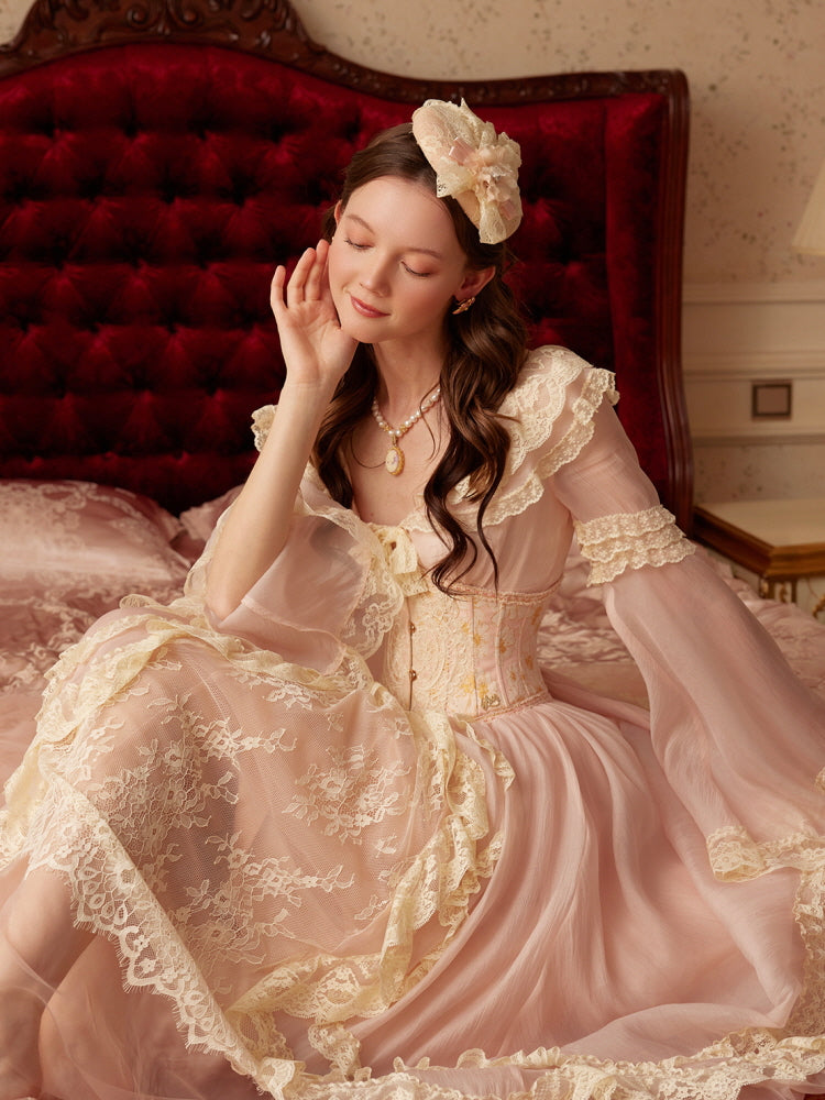 Dreamy Victorian Elegance Dress