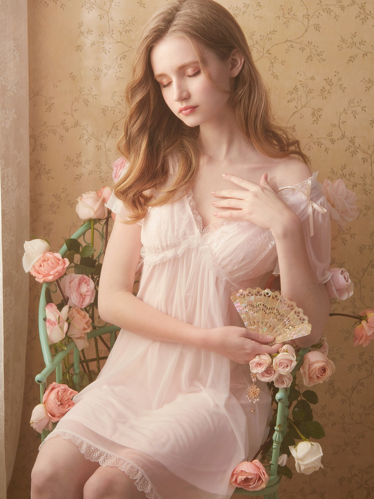 Dream Petal V-Lace Nightdress