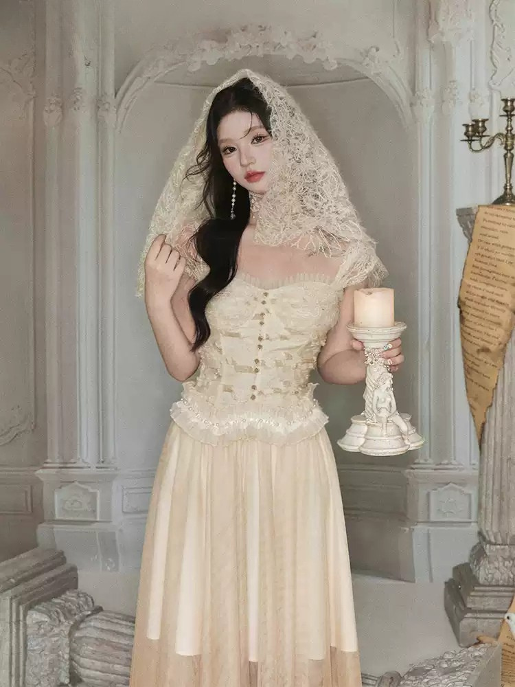 Belle Époque Lace Bustier