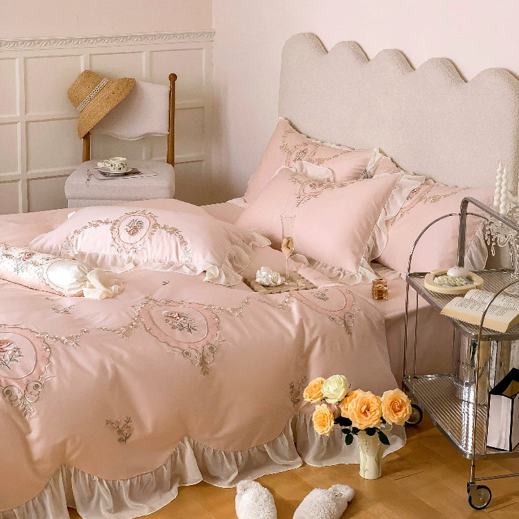 Rosy Manor Lace Bedding Set